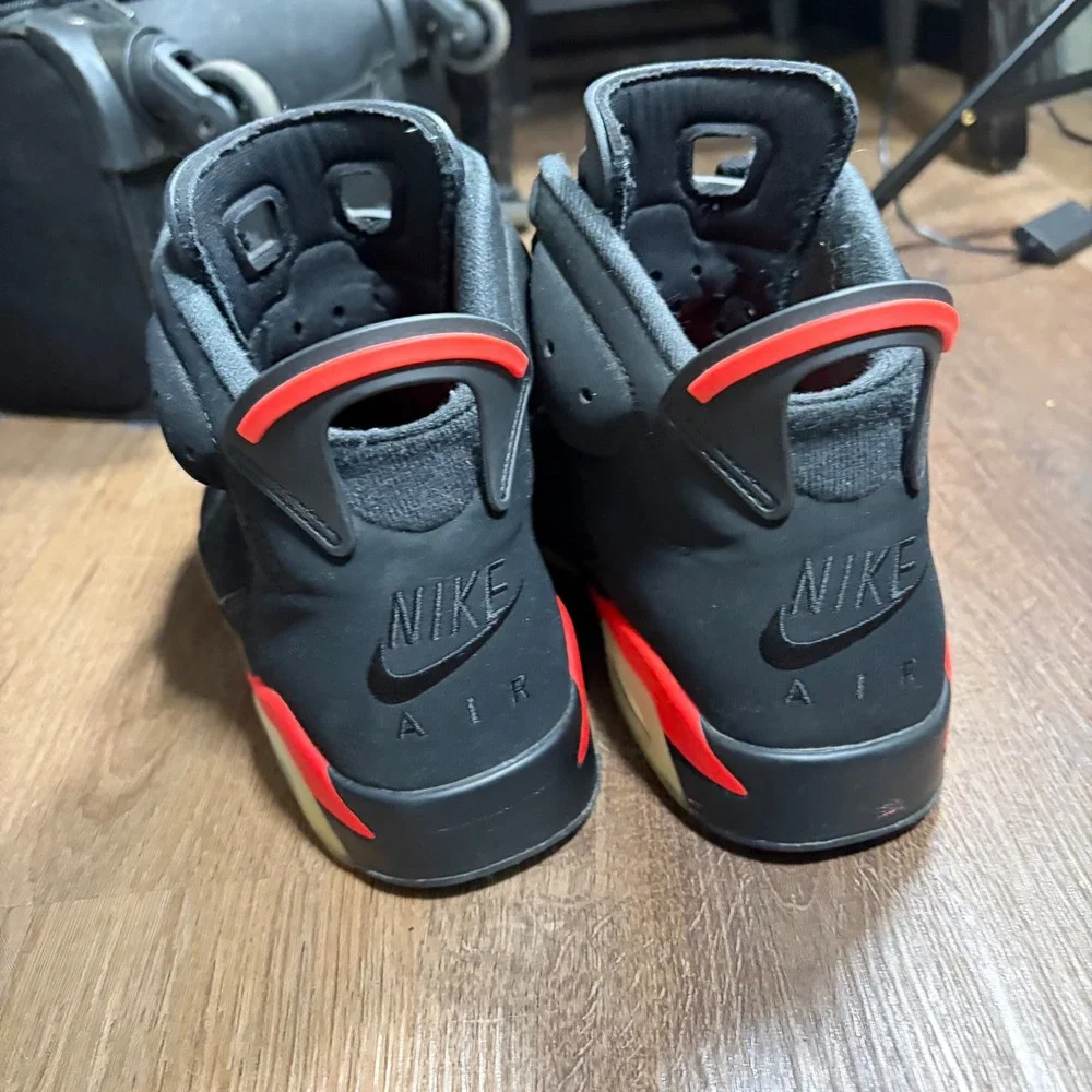 Nike Air Jordan 6 Retro Infrared Black Red 384664-060 Mens Size 8.5